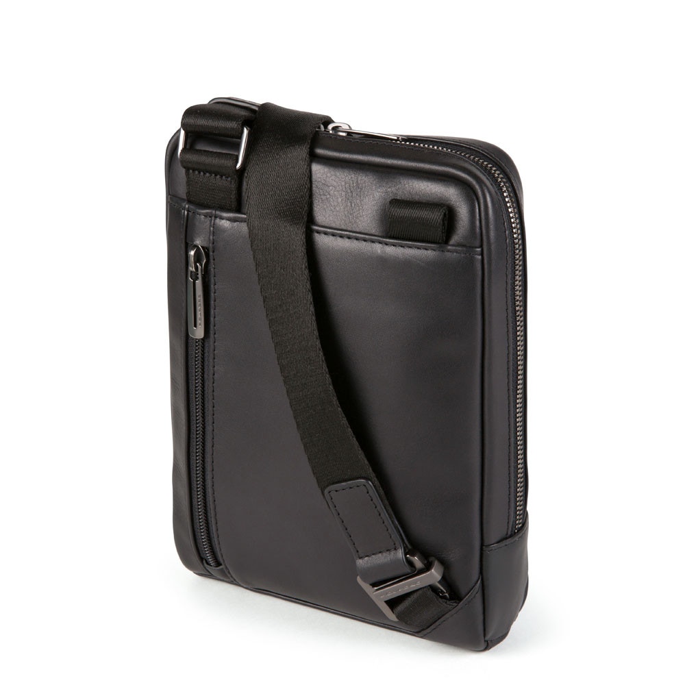 piquadro, obidos, leather crossbody bag, black, 17 x 22 x 5.00 cm, for men piquadro, obidos, leather crossbody bag, black, 17 x 22 x 5.00 cm, for men